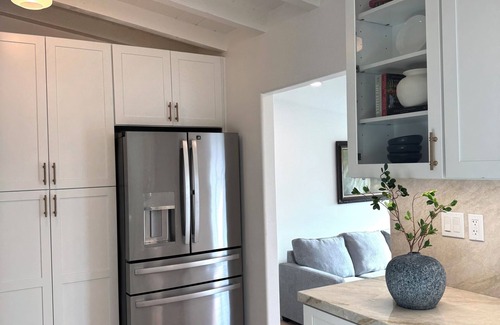 West Ridge House | Newly remodeled 3-bedroom house- guest favorite