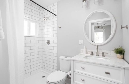 Indianapolis House | Newly Remodeled 3 Bedroom Home - Close To It All