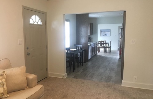 Jacksonville House | Newly remodeled 3 bdrm, walk to park, restaurants