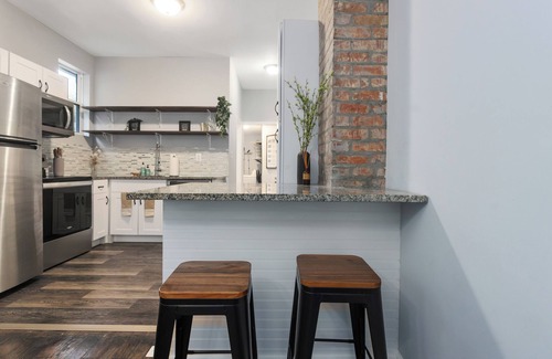 Kansas City House | Newly Remodeled 3BD/1BA near Crossroads Fenced Pets Welcome!