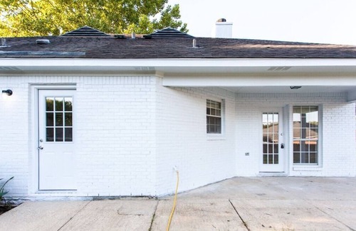 Gunter Afs House | Newly Remodeled 3BR Place | High Speed Wifi