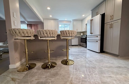 Quartz Hill House | Newly Remodeled 4 bedroom House