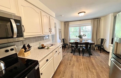 Clay House | Newly Remodeled 4BR/1.5BA Home - Sleeps 8!