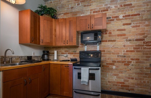 South Haven Apartment | Newly Remodeled Apartment in Downtown South Haven