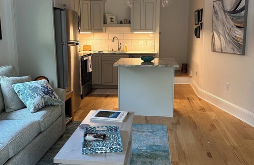 Oak Hill Apartment | Newly remodeled apartment in a serene setting!
