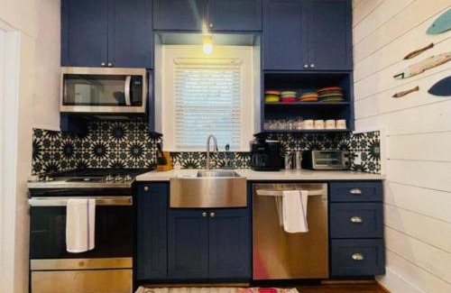 Brenham House | Newly remodeled bungalow near downtown Brenham