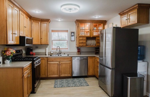 Grand Rapids Cottage | Newly remodeled! Cozy river house near downtown Grand Rapids!