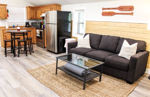 Heber Springs Cabin | Newly Remodeled Cabin in Lobo Landing w/Outdoor Firepit!
