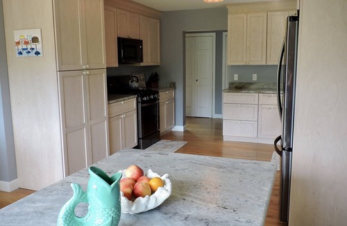 Narragansett House | Newly remodeled contemporary, with the perfect beach feel!