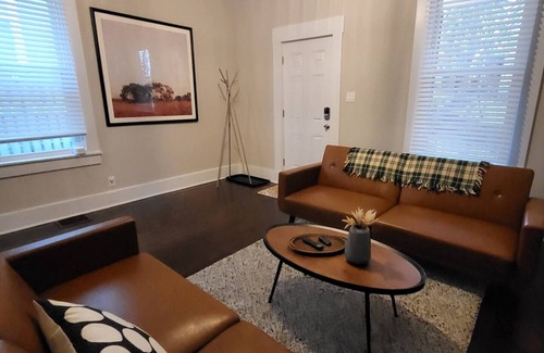 Columbia-Tusculum House | Newly Remodeled Columbia-Tusculum 3BR Gem
