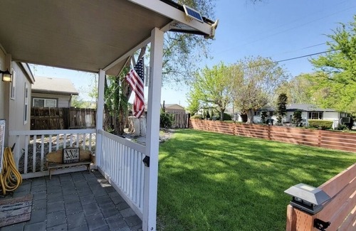 Yakima House | Newly Remodeled Comfy Cottage