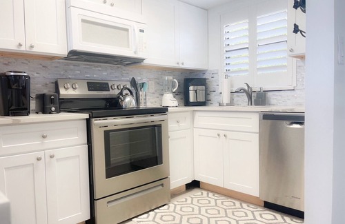Vanderbilt Beach Condo | Newly Remodeled Condo, Steps to the Beach