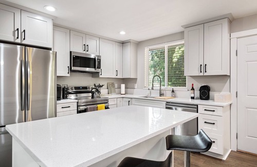 Poulsbo House | Newly remodeled, cozy home tucked away near shopping and 3 ferry routes!