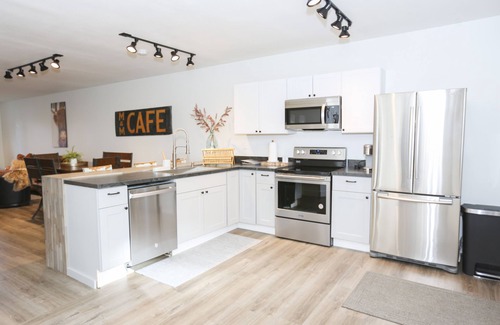 Manhattan Condo | Newly-remodeled cozy condo, downtown Manhattan, MT!