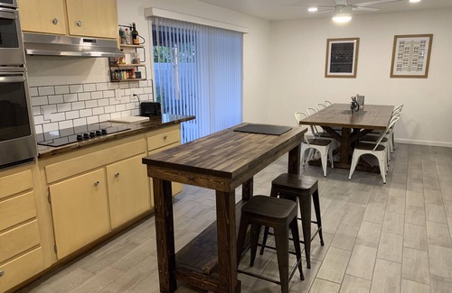 North Mountain House | Newly-remodeled desert retreat with pool & hot tub! Fun for the whole family!