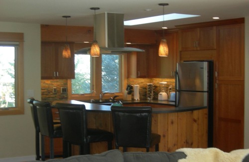 Devil's Thumb - Rolling Hill House | Newly Remodeled, Family Friendly Mountain View Home With Hot Tub
