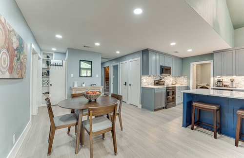 Tool House | Newly remodeled family friendly lakefront retreat