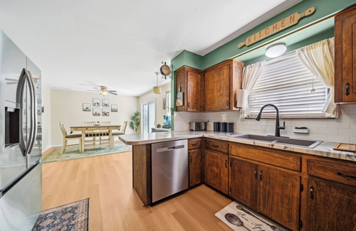 Bixby House | Newly remodeled, fully furnished rental in Bixby, OK. 3 bed, 1 1/2 bath, office