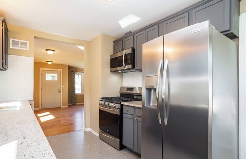 Elmhurst House | Newly Remodeled Furnished Home In Elmhurst