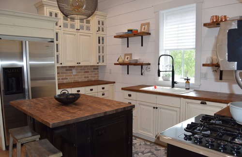 Escalante House | NEWLY REMODELED HISTORIC FARMHOUSE!