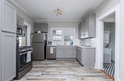Capital View House | NEWLY REMODELED HOME MINS TO HILLCREST & DOWNTOWN