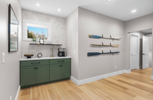 Empire House | Newly remodeled home in walking distance of the Sleeping Bear Dunes