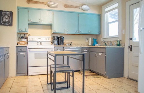 Canon City House | Newly remodeled home near river walk and downtown