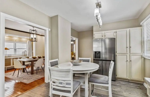 Lakewood House | Newly remodeled home. Sleeps 12. Pets welcome