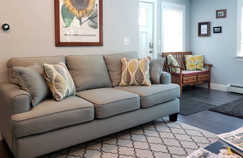 Pawcatuck House | 🧭 Newly Remodeled Home Near Westerly and Mystic