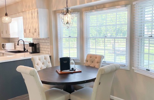 Bedford House | Newly remodeled home on big lot with sunroom, game room and grilling area!