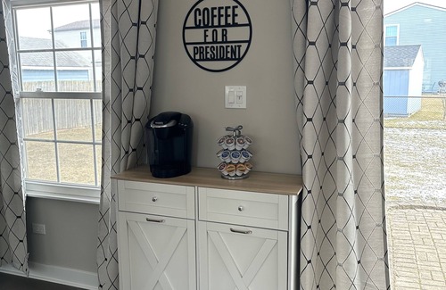 Frankfort House | Newly remodeled house in quiet family neighborhood