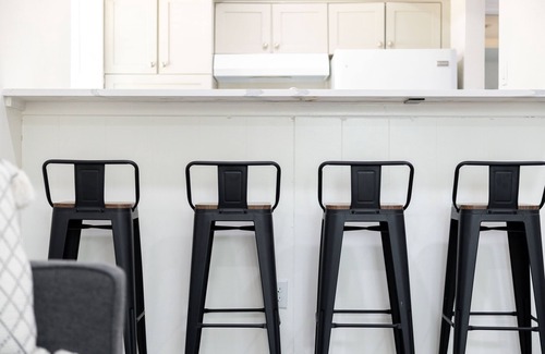Irving Apartment | Newly Remodeled Irving GEM!