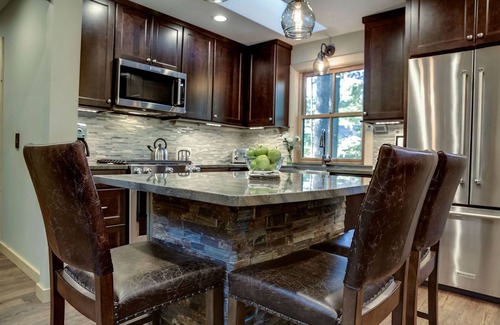 Mayfield House | Newly Remodeled Lakefront Cabin w/Modern Amenities.
