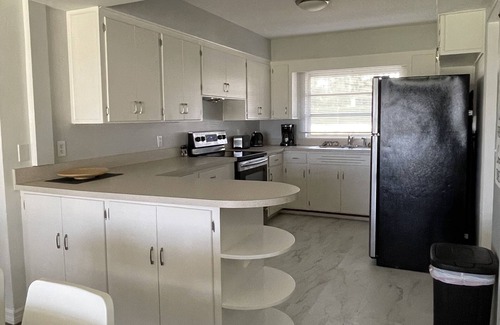 Winter Haven House | Newly remodeled Lakefront Vacation Home on the Chain of Lakes in Winter Haven