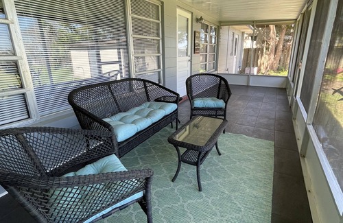 Winter Haven House | Newly remodeled Lakefront Vacation Home on the Chain of Lakes in Winter Haven