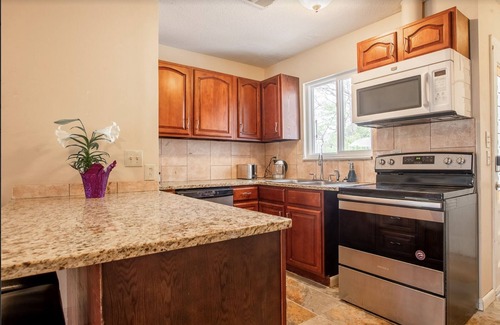 Red Bank Apartment | Newly Remodeled Luxury Duplex 7 minutes to downtown