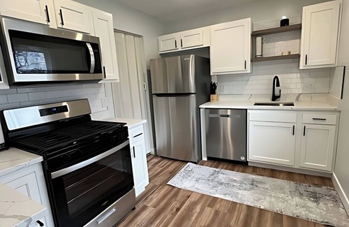 Parma Heights House | Newly Remodeled Monthly Special! 2 Bd/1Bath Home!