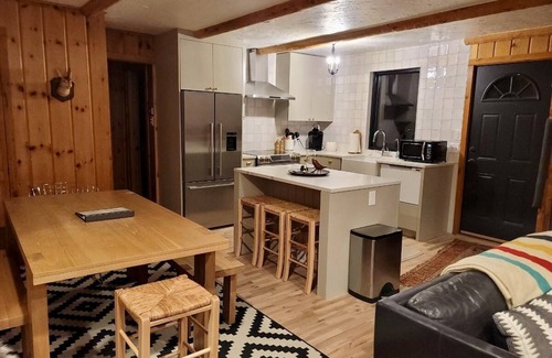 Lyons House | Newly remodeled mountain cabin near Estes Park and Lyons!