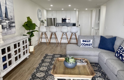 Townsite Condo | Newly remodeled Oceanview/Beach condo, steps from the sand!