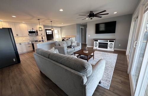 Mendon House | Newly remodeled on the St. Joe River. Relaxing ,Tubing, Kayaking and Swimming.