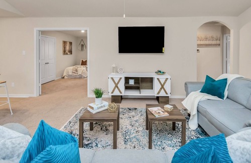 Hockley House | Newly Remodeled Pet Friendly Family Home In Hockley by RedAwning