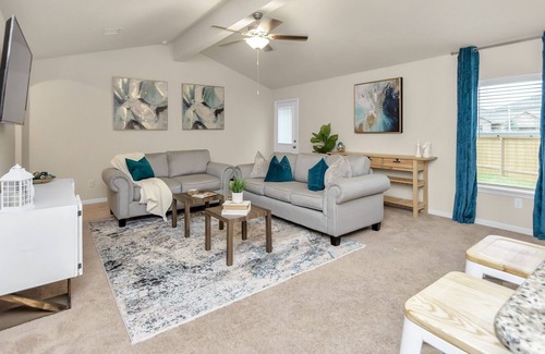 Hockley House | Newly Remodeled Pet Friendly Family Home In Hockley by RedAwning