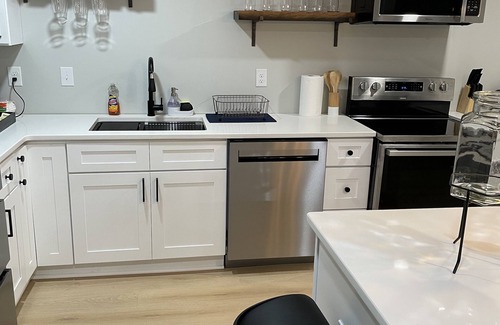 Collier Heights House | Newly remodeled private Atlanta home apartment