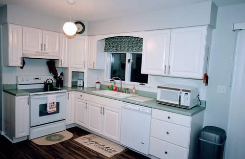 Lake Leelanau House | Newly remodeled ranch style home located in Lake Leelanau