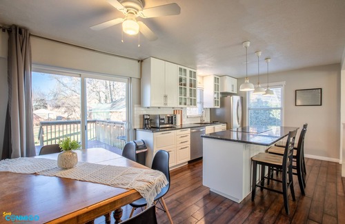 Bountiful House | Newly Remodeled, Relaxing Red Brick Cottage