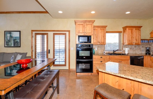 Wolf Creek House | Newly Remodeled Skiing & Golf Twnhome with Private Hot Tub and Game Room