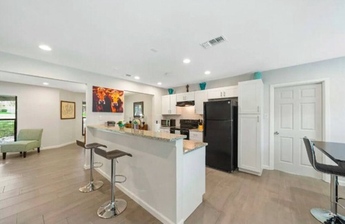 Vance Jackson House | Newly remodeled spacious home in great location