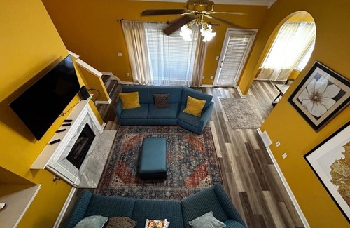Southwind House | Newly remodeled Spacious 6 BR home in East Memphis