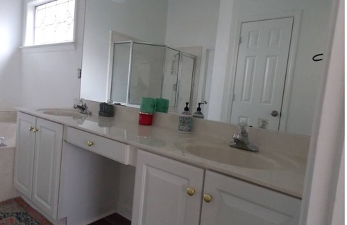 Southwind House | Newly remodeled Spacious 6 BR home in East Memphis