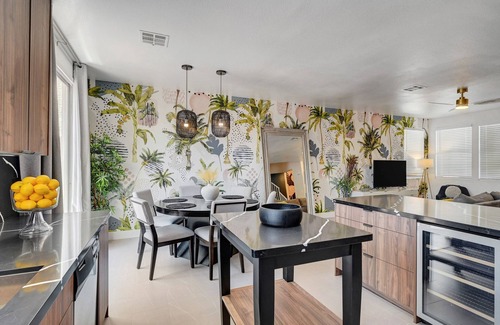 Summerlin South House | Newly Remodeled Swanky Summerlin Oasis, Near Strip & Golf, Yard